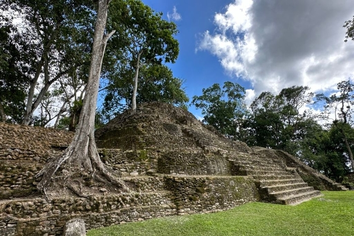 Temple Cahal Pech Bélize