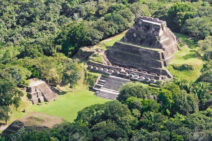 temple Xunantunich Bélize